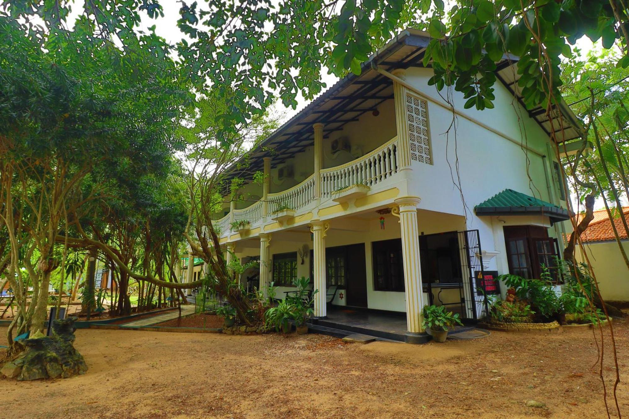 Hotel Susantha Garden Bentota Exterior foto